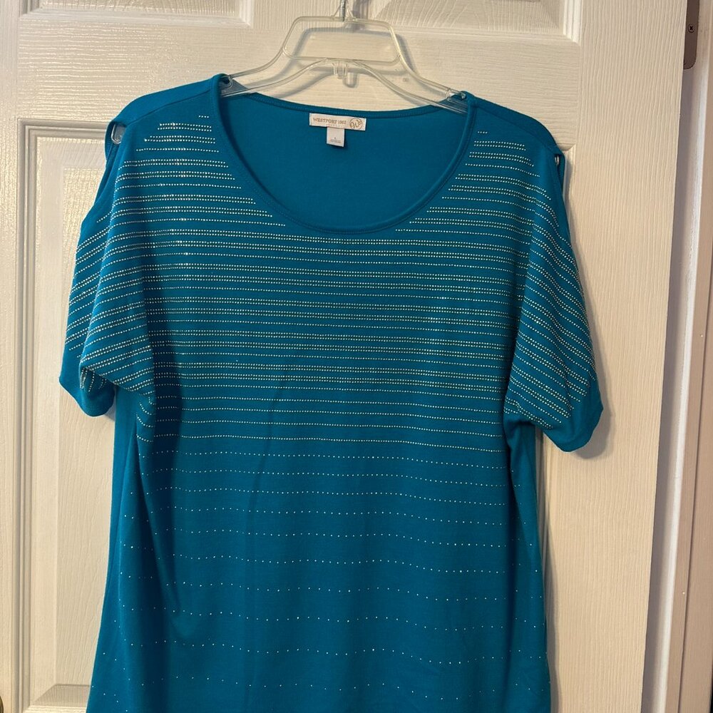 Westport teal colored short sleeved shirt with cold shoulder size XL